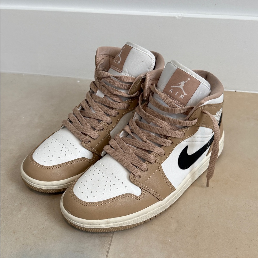 Jordan Women's Sneakers in Tan and White